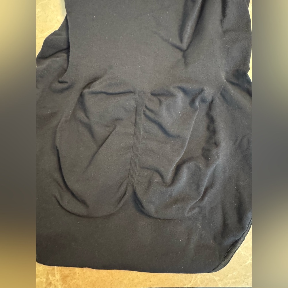 SKIMS SEAMLESS SCULPT BRIEF BODYSUIT - Picture 8 of 16